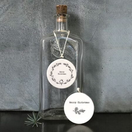 Flat porcelain bauble - Wreath